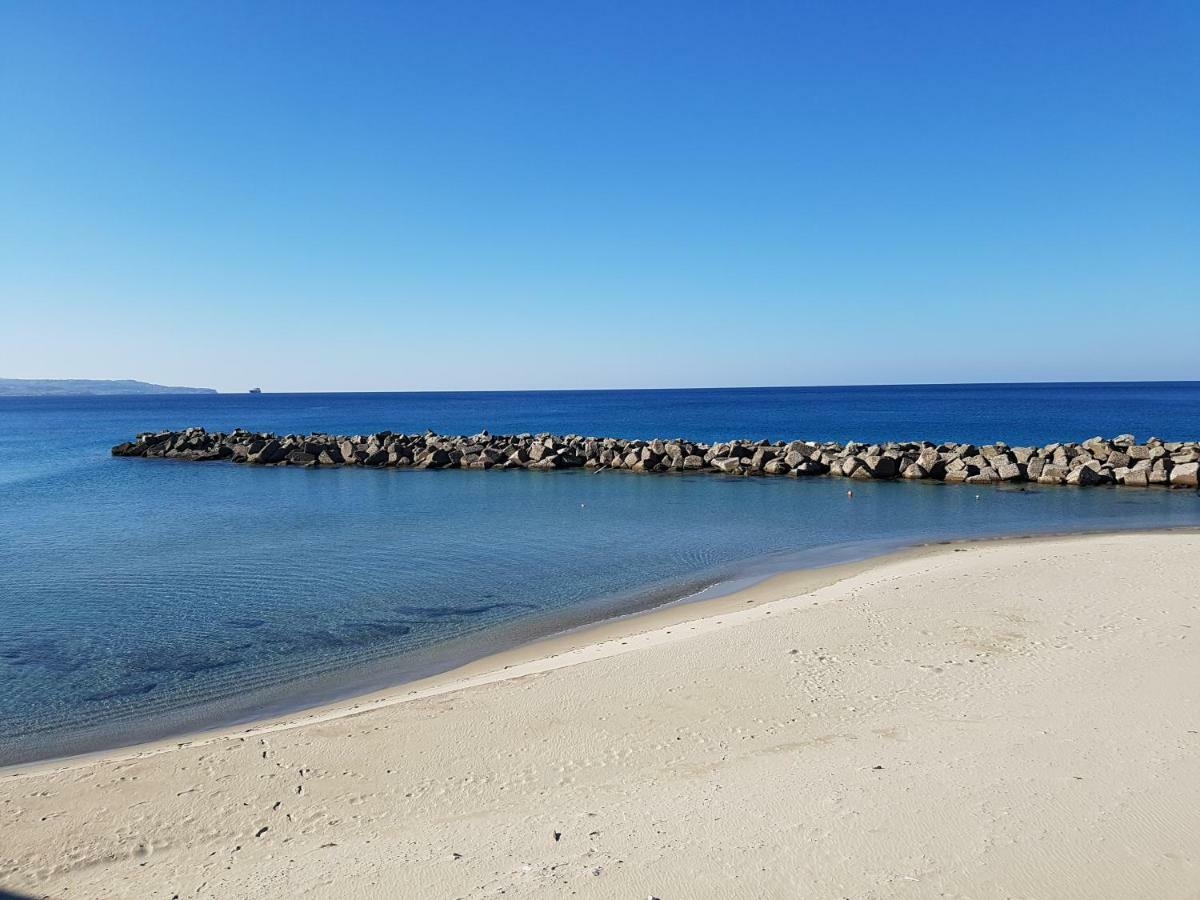 Villino Erminia - Seaside Art Frühstückspension